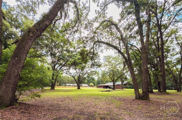 390 Big Oak Road, Riceboro, GA 31323