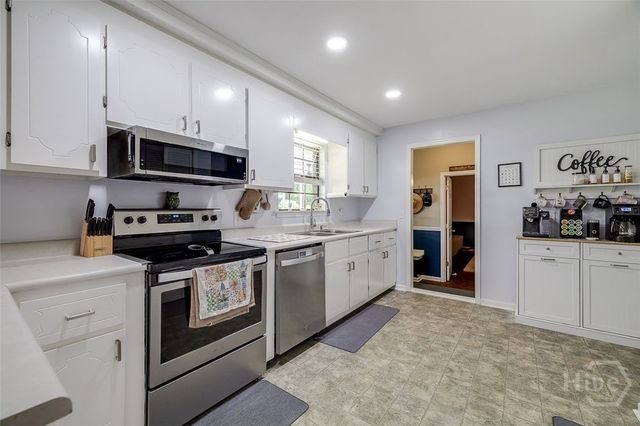 390 Big Oak Road, Riceboro, GA 31323