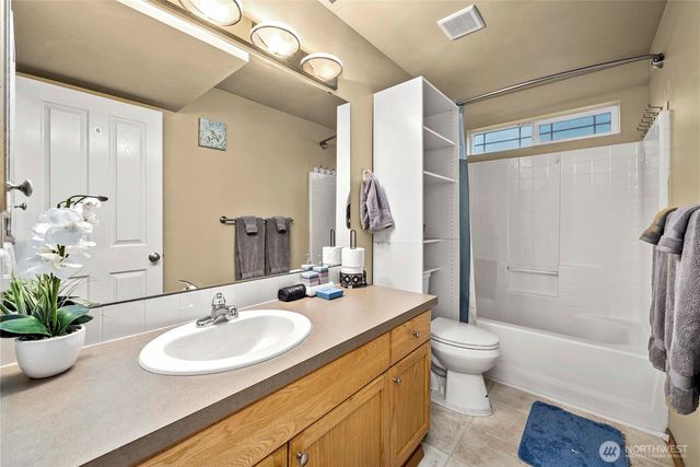 5145 B S Augusta, Seattle, WA 98178