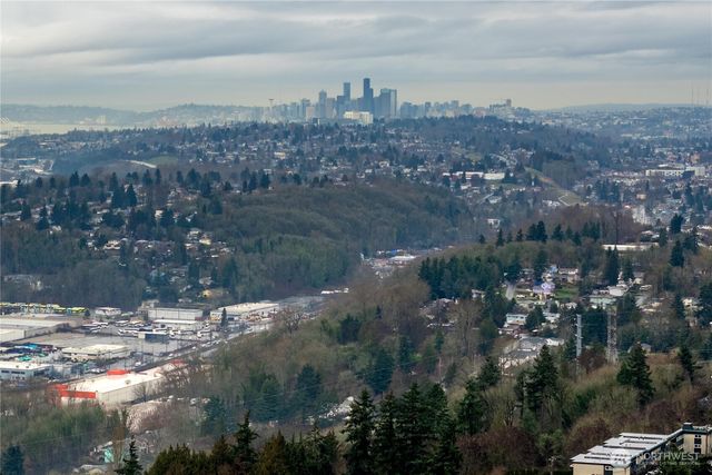 5145 B S Augusta, Seattle, WA 98178