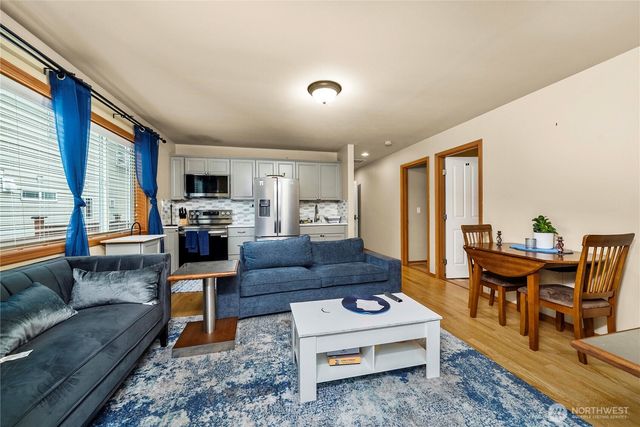 5145 B S Augusta, Seattle, WA 98178