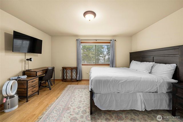 5145 B S Augusta, Seattle, WA 98178