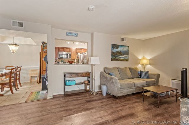 6370 S 80th Avenue E 39M, Tulsa, OK 74133