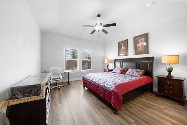 2424 Yosemite Way, Corinth, TX 76210