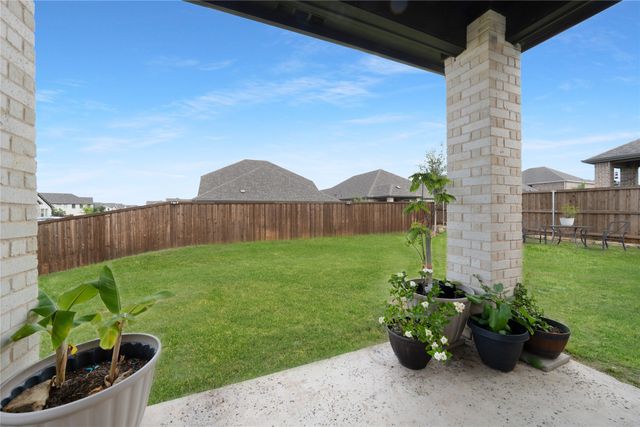 2424 Yosemite Way, Corinth, TX 76210