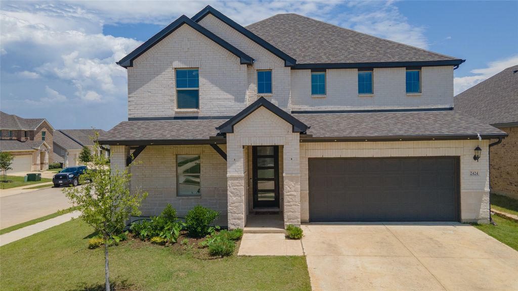 2424 Yosemite Way, Corinth, TX 76210