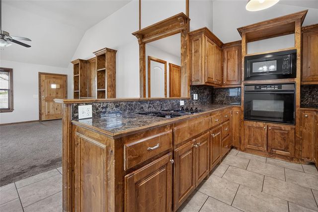 301 NE 5th Street, Blanchard, OK 73010