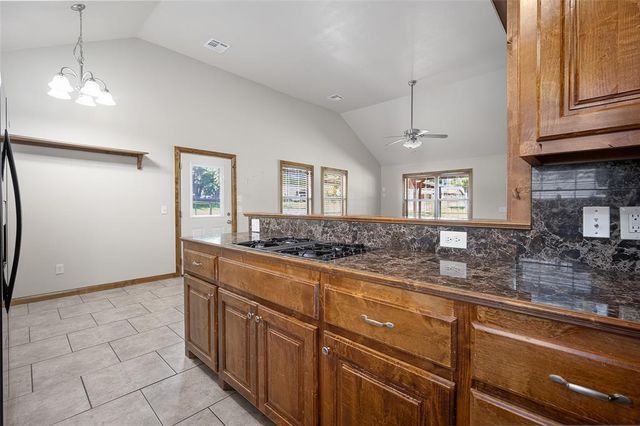301 NE 5th Street, Blanchard, OK 73010