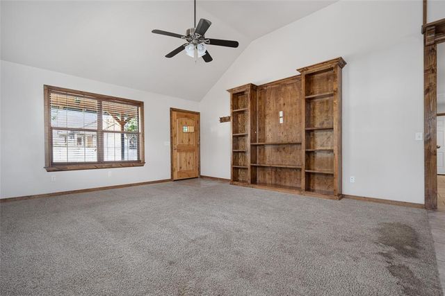 301 NE 5th Street, Blanchard, OK 73010