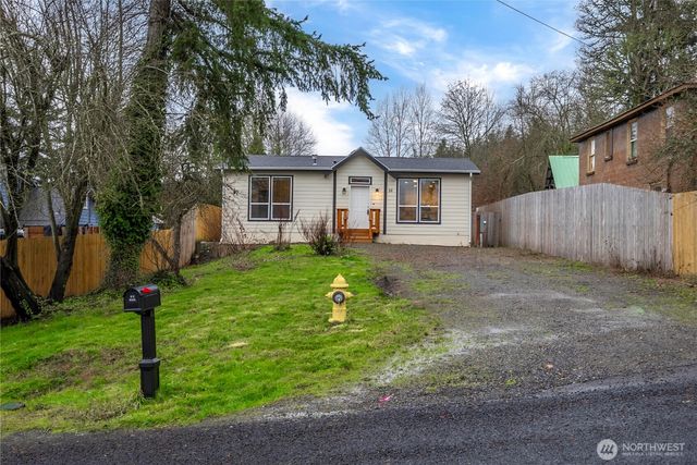 52 SE Spring St, Chehalis, WA 98532