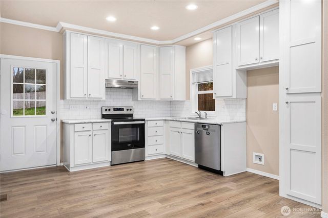 52 SE Spring St, Chehalis, WA 98532