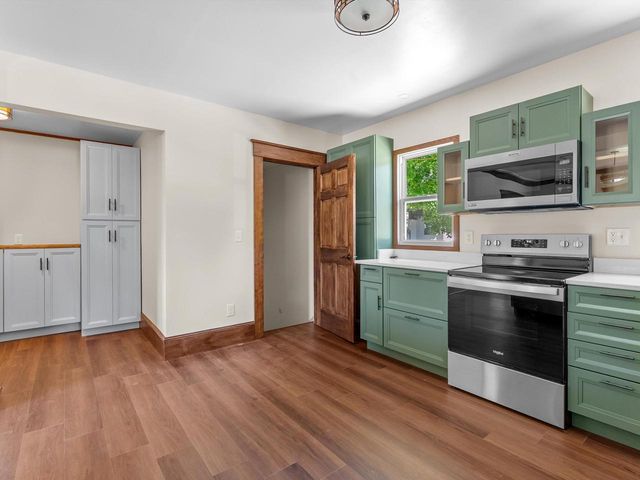 1128 N 11th STREET, Manitowoc, WI 54220
