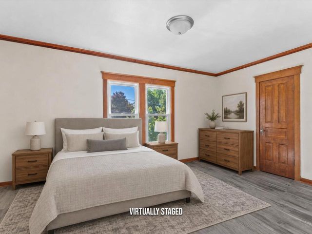1128 N 11th STREET, Manitowoc, WI 54220