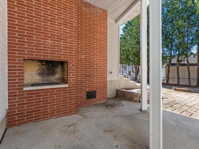 1128 N 11th STREET, Manitowoc, WI 54220