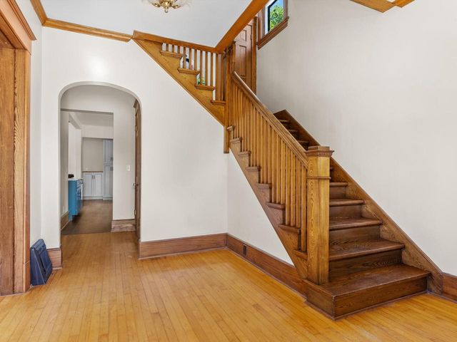 1128 N 11th STREET, Manitowoc, WI 54220