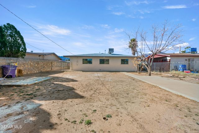 8948 MATTERHORN Drive, El Paso, TX 79904