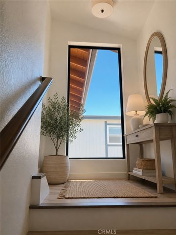 3209 Clay Street, Newport Beach, CA 92663
