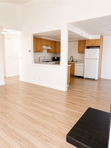 3209 Clay Street, Newport Beach, CA 92663