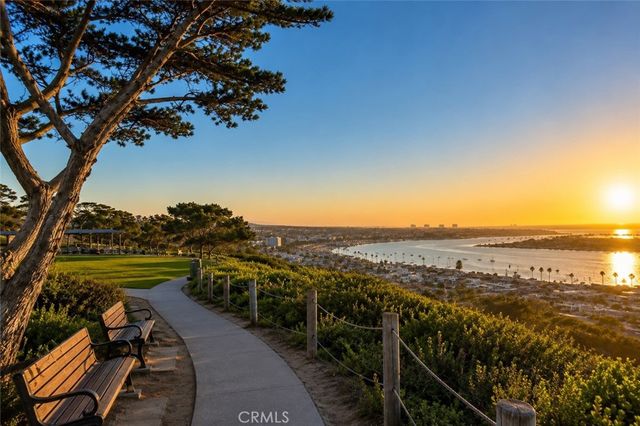 3209 Clay Street, Newport Beach, CA 92663