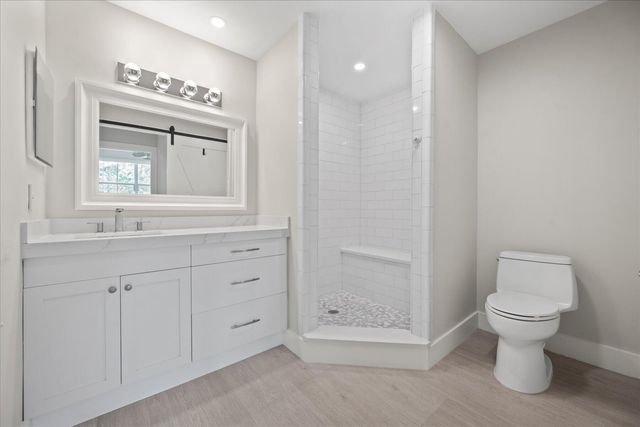 2020 Greenview Shores Boulevard 102, Wellington, FL 33414