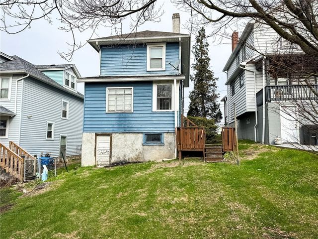 510 High St, Versailles Boro, PA 15132