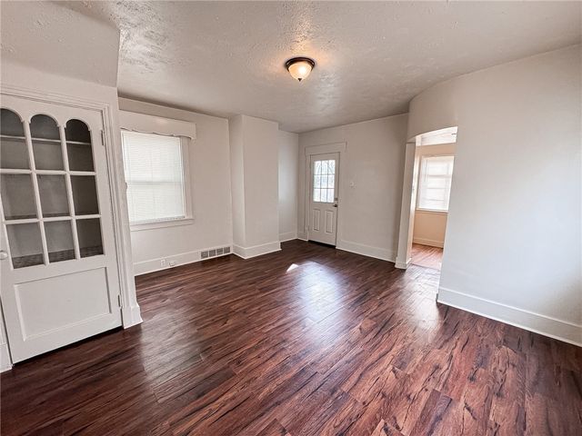 510 High St, Versailles Boro, PA 15132