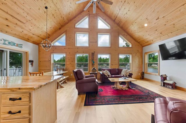 3188 W River Drive, Gladwin, MI 48624