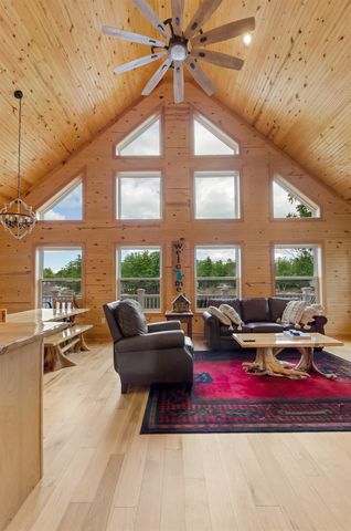 3188 W River Drive, Gladwin, MI 48624