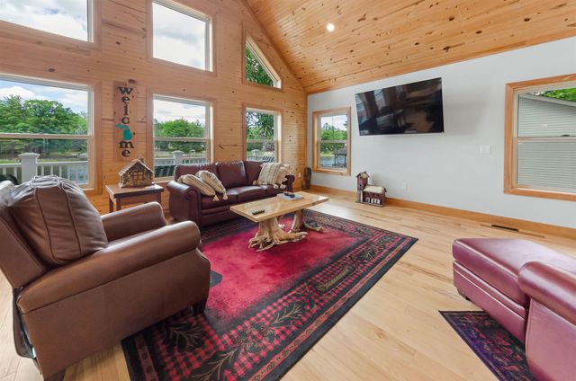 3188 W River Drive, Gladwin, MI 48624