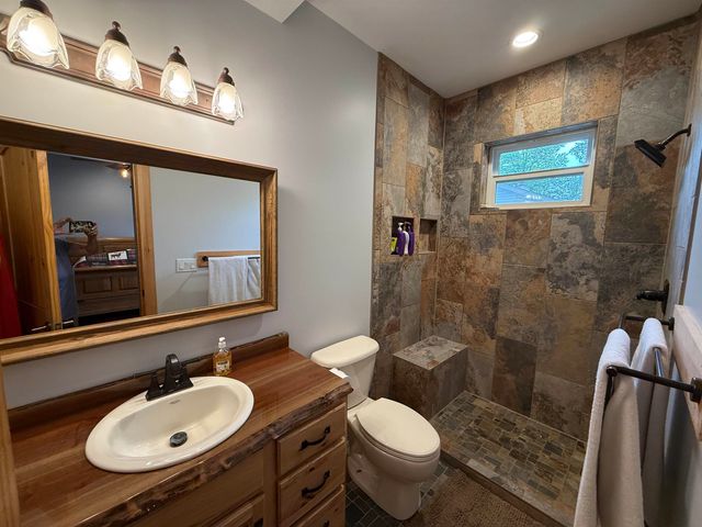 3188 W River Drive, Gladwin, MI 48624
