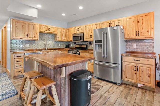 3188 W River Drive, Gladwin, MI 48624