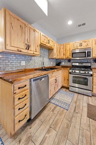 3188 W River Drive, Gladwin, MI 48624