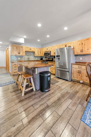 3188 W River Drive, Gladwin, MI 48624