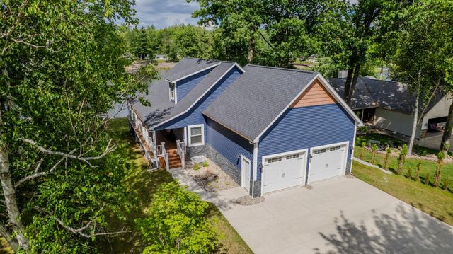 3188 W River Drive, Gladwin, MI 48624