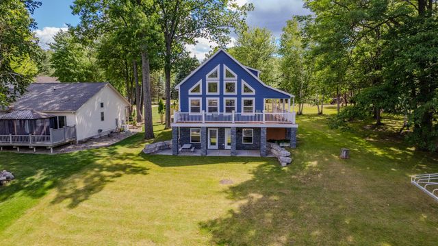 3188 W River Drive, Gladwin, MI 48624