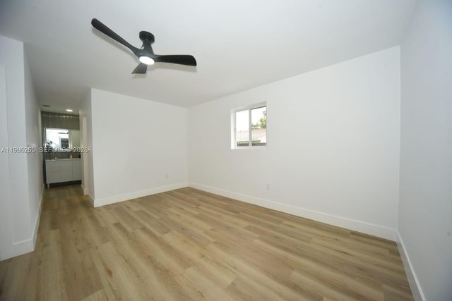 3280 NW 51st Ter, Miami, FL 33142