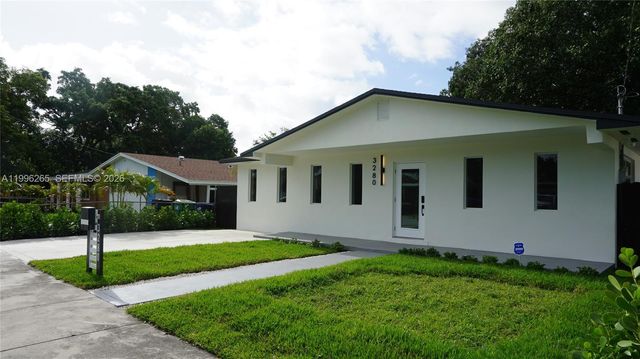3280 NW 51st Ter, Miami, FL 33142