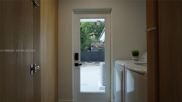 3280 NW 51st Ter, Miami, FL 33142