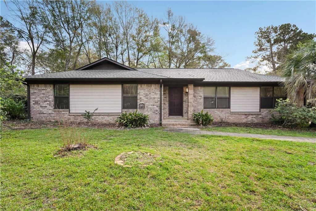 106 Lively Circle, Daphne, AL 36526