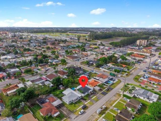 520 E 33RD STREET, Hialeah, FL 33013