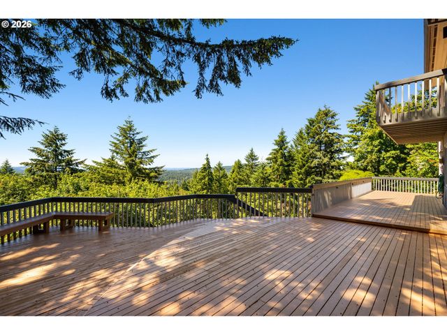 2495 PALISADES CREST Dr, Lake Oswego, OR 97034