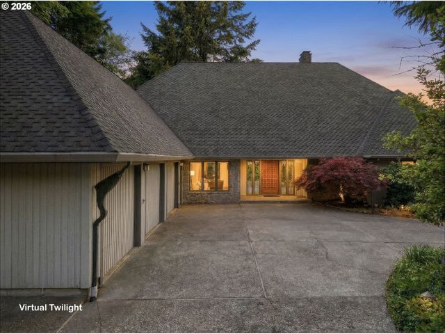2495 PALISADES CREST Dr, Lake Oswego, OR 97034
