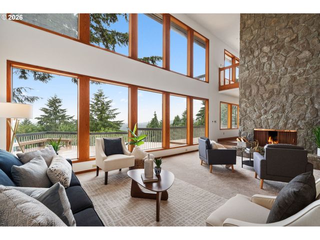 2495 PALISADES CREST Dr, Lake Oswego, OR 97034