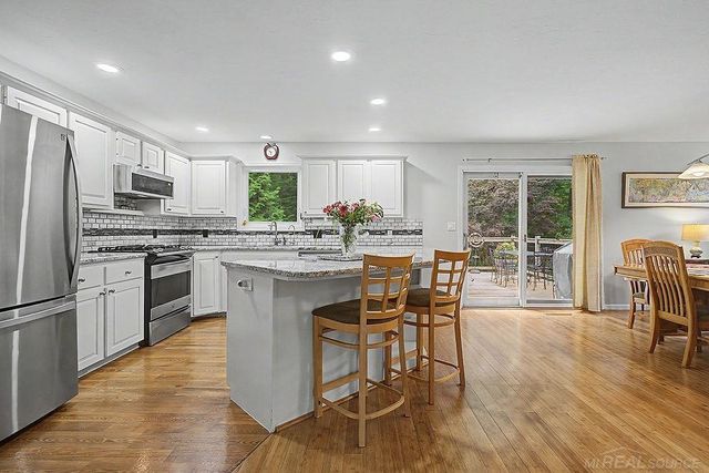 1571 Waukazoo Drive, Park Twp, MI 49424