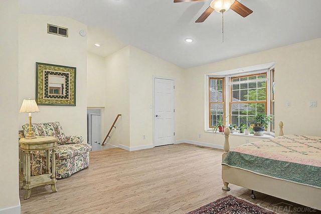 1571 Waukazoo Drive, Park Twp, MI 49424