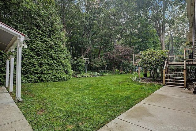 1571 Waukazoo Drive, Park Twp, MI 49424