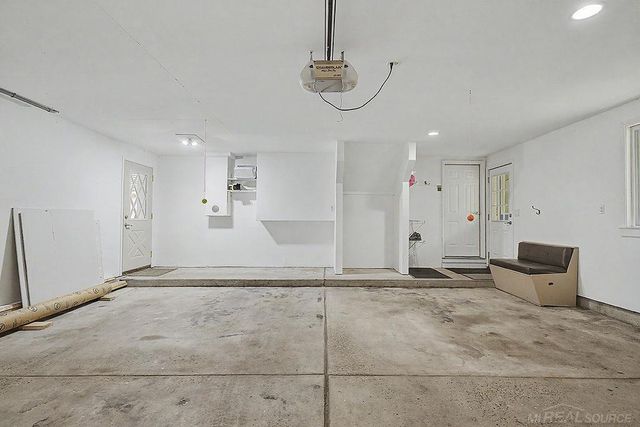 1571 Waukazoo Drive, Park Twp, MI 49424