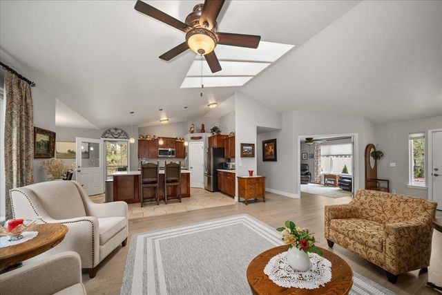 18206 S Hanson Pond Ln, Cheney, WA 99004