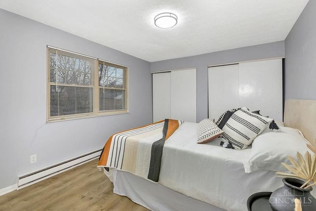 4458 W Eighth Street, Cincinnati, OH 45238