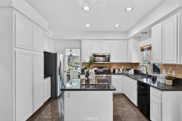 821 Basetdale, Whittier, CA 90601